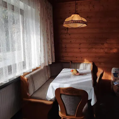 Haus Bergblick 슈피스