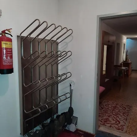 Haus Bergblick 아파트 슈피스