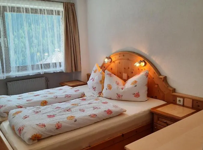 شقة Haus Bergblick سبيس